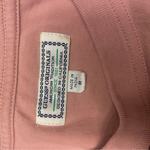 Guess T-shirt - Picture 2 of 3